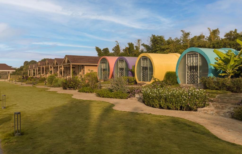 Waterscape Retreat Girnāre Exterior foto